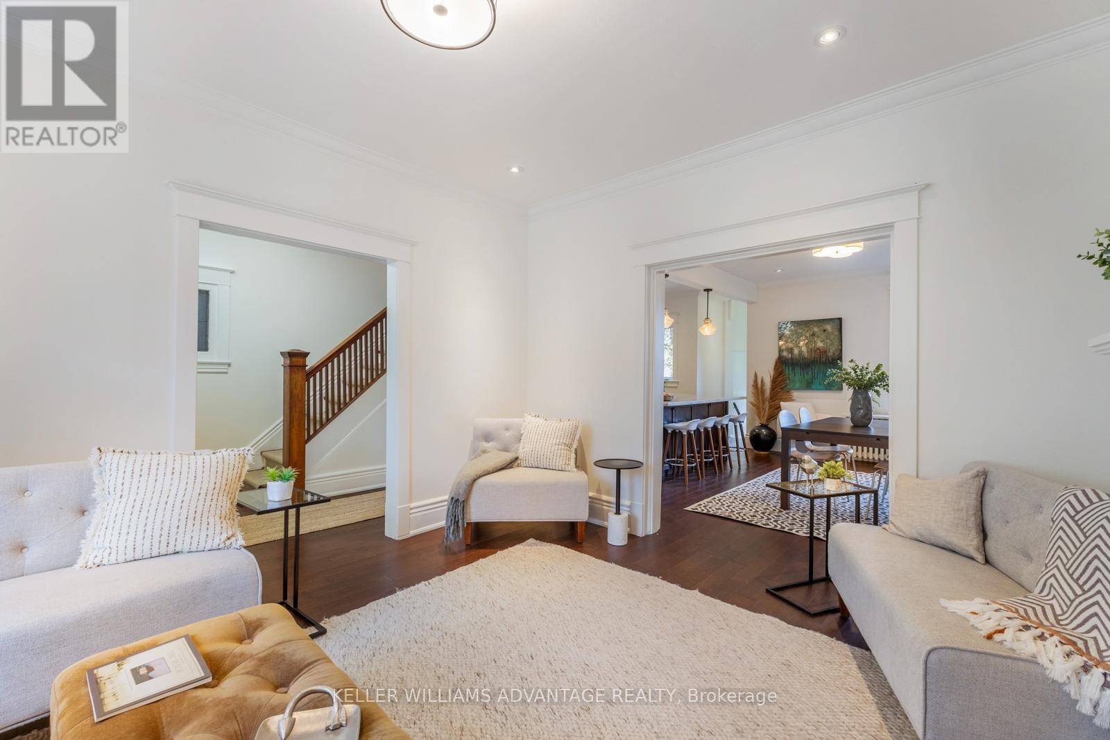 Toronto (the Beaches), ON M4L1N8,101 DIXON AVENUE