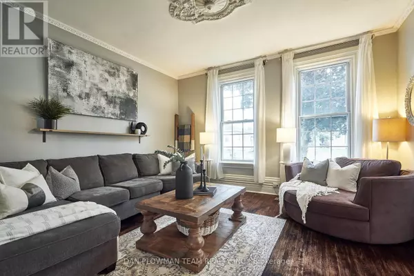 Clarington (bowmanville), ON L1C1S9,89 CHURCH STREET
