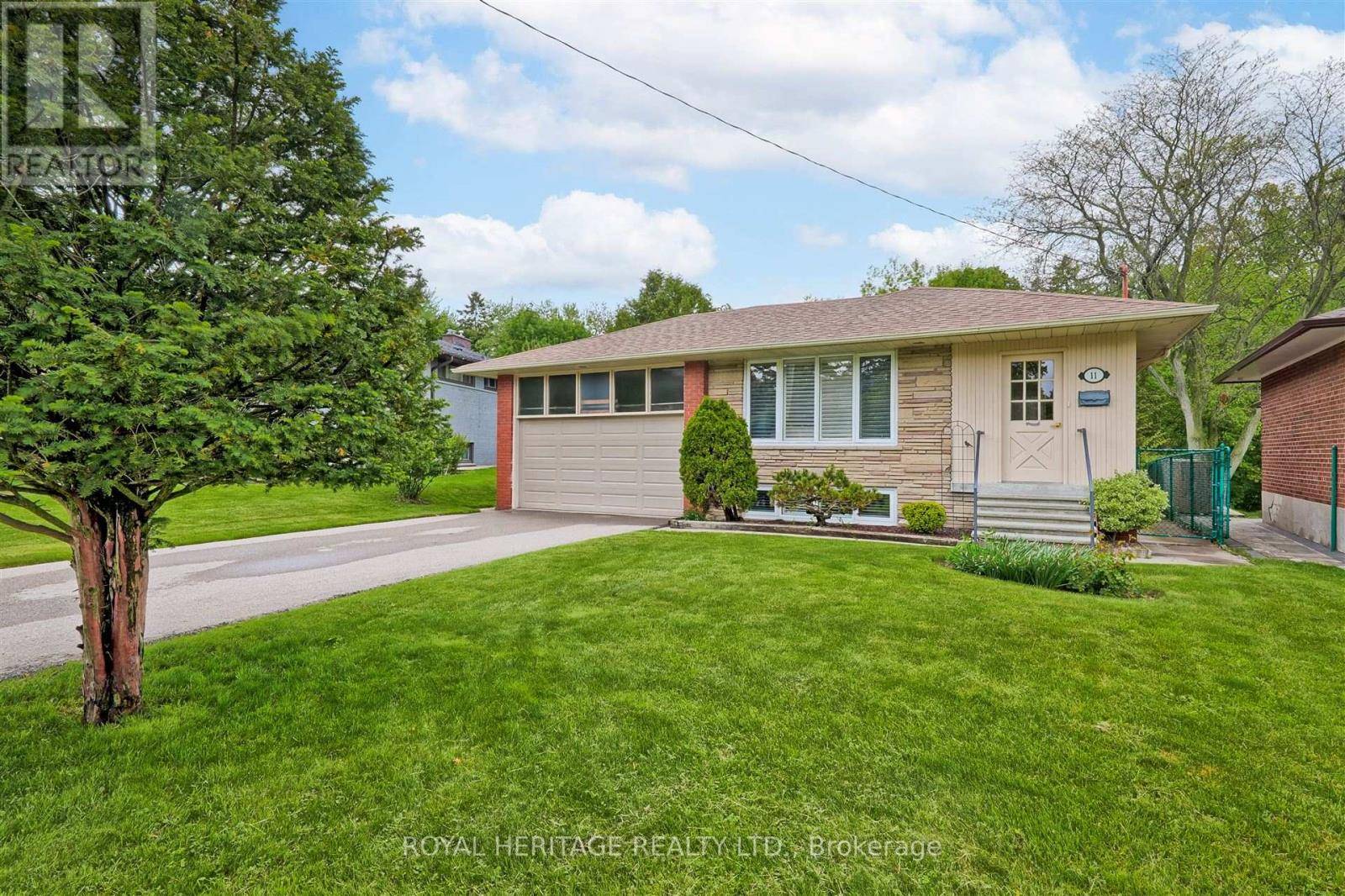 11 ALPACA DRIVE, Toronto (woburn), ON M1J2Z8
