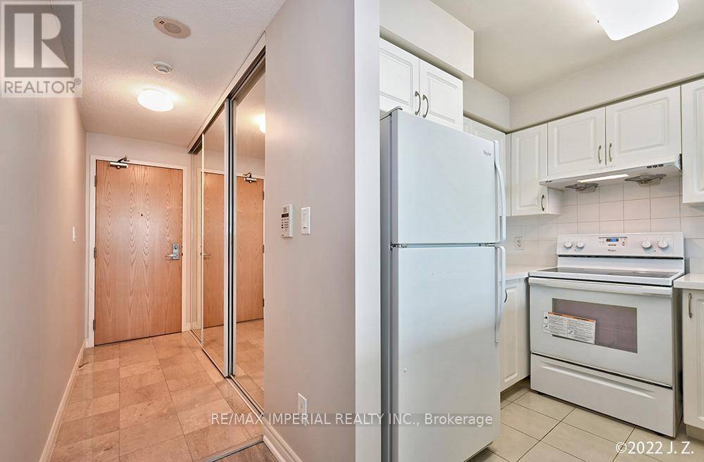 Toronto (woburn), ON M1H0A2,88 Grangeway AVE #2901