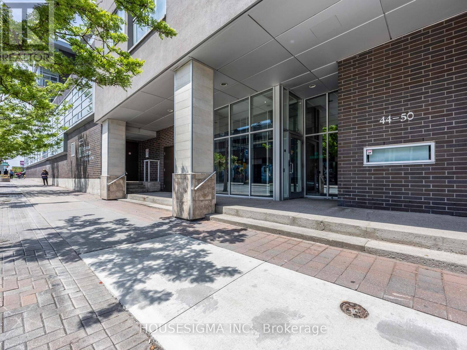 Oshawa (o'neill), ON L1G6R2,44 Bond ST West #313