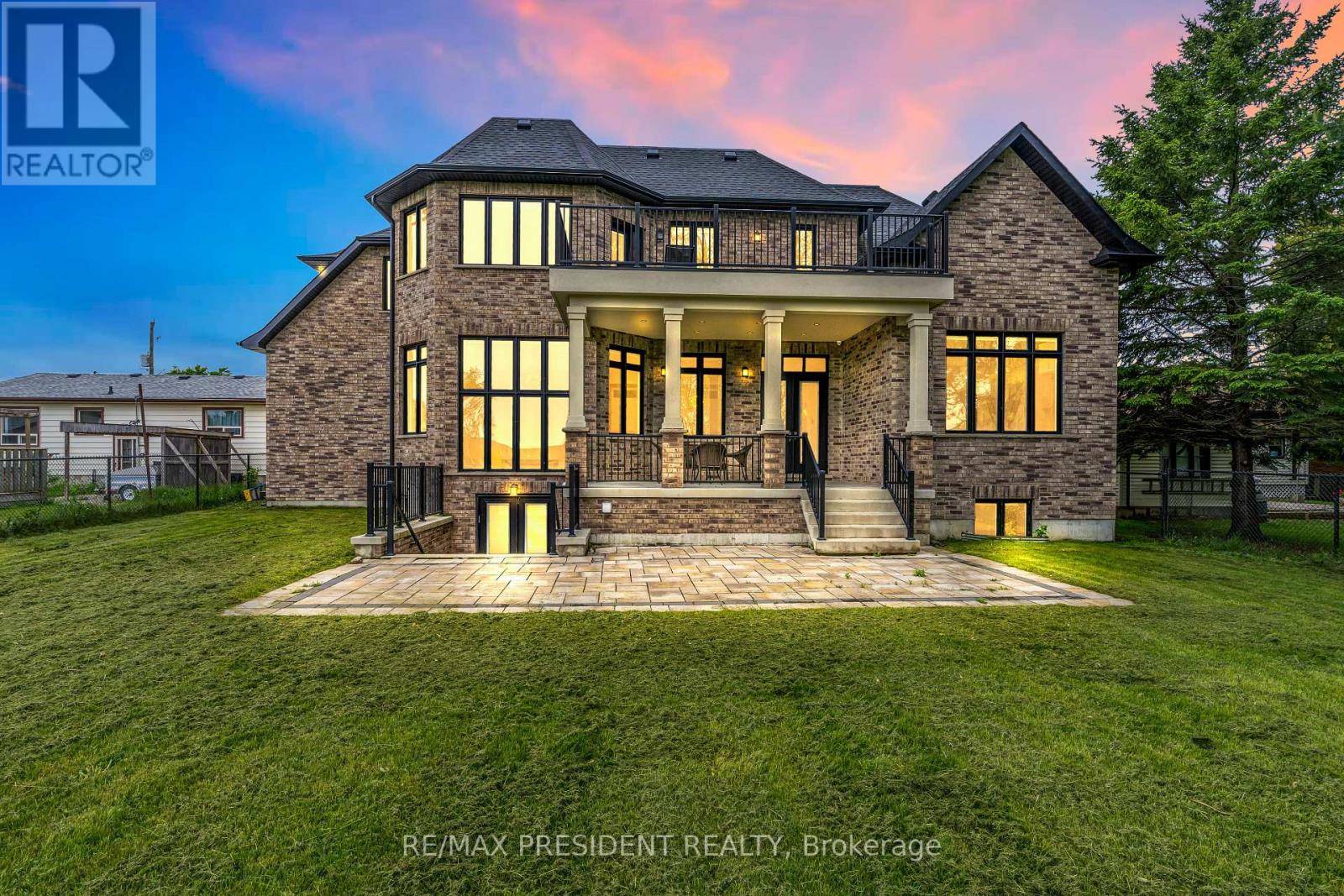 Whitby (blue Grass Meadows), ON L1N3L2,67 SCOTT STREET