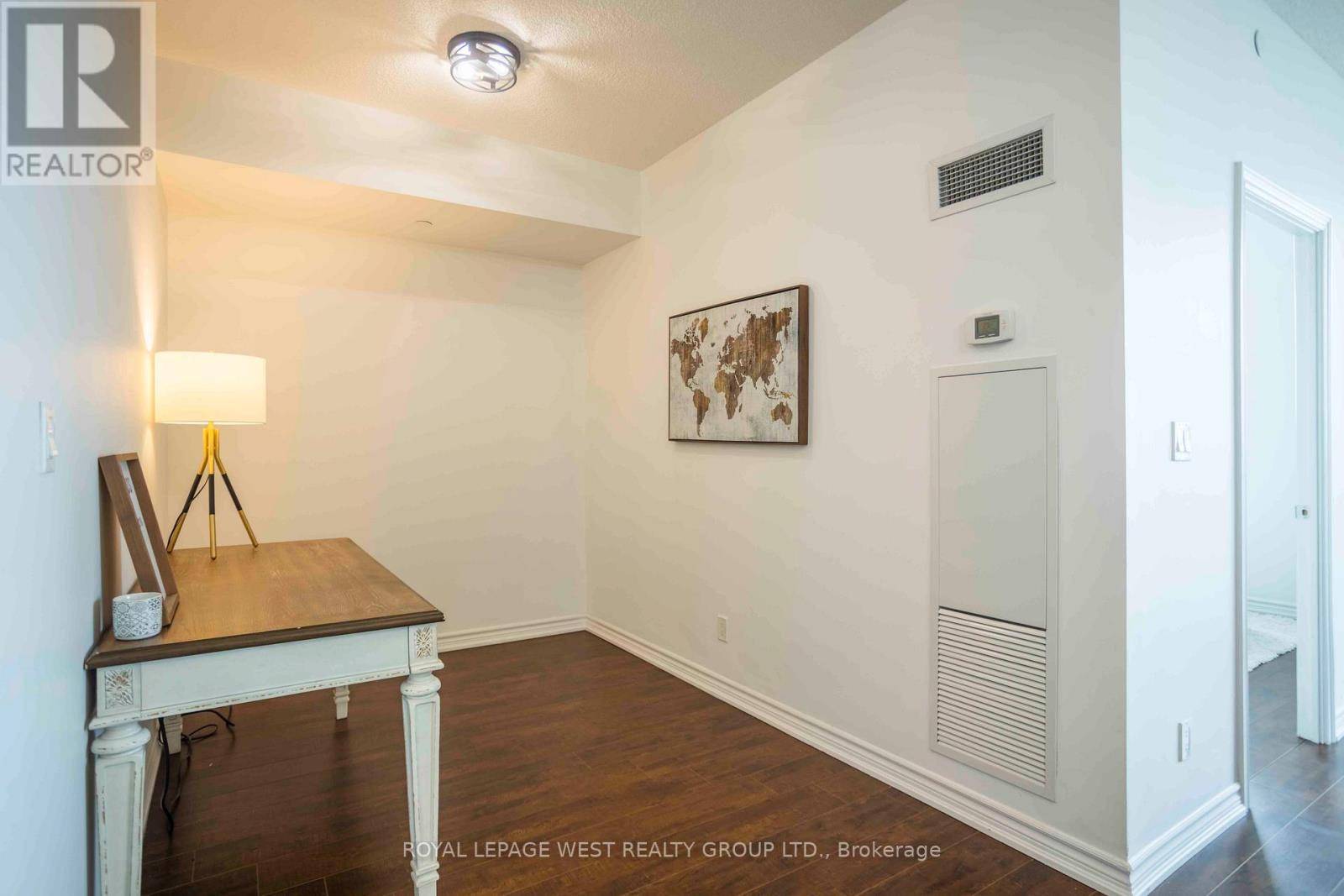 Toronto (wexford-maryvale), ON M1R0B6,1328 Birchmount RD #2104