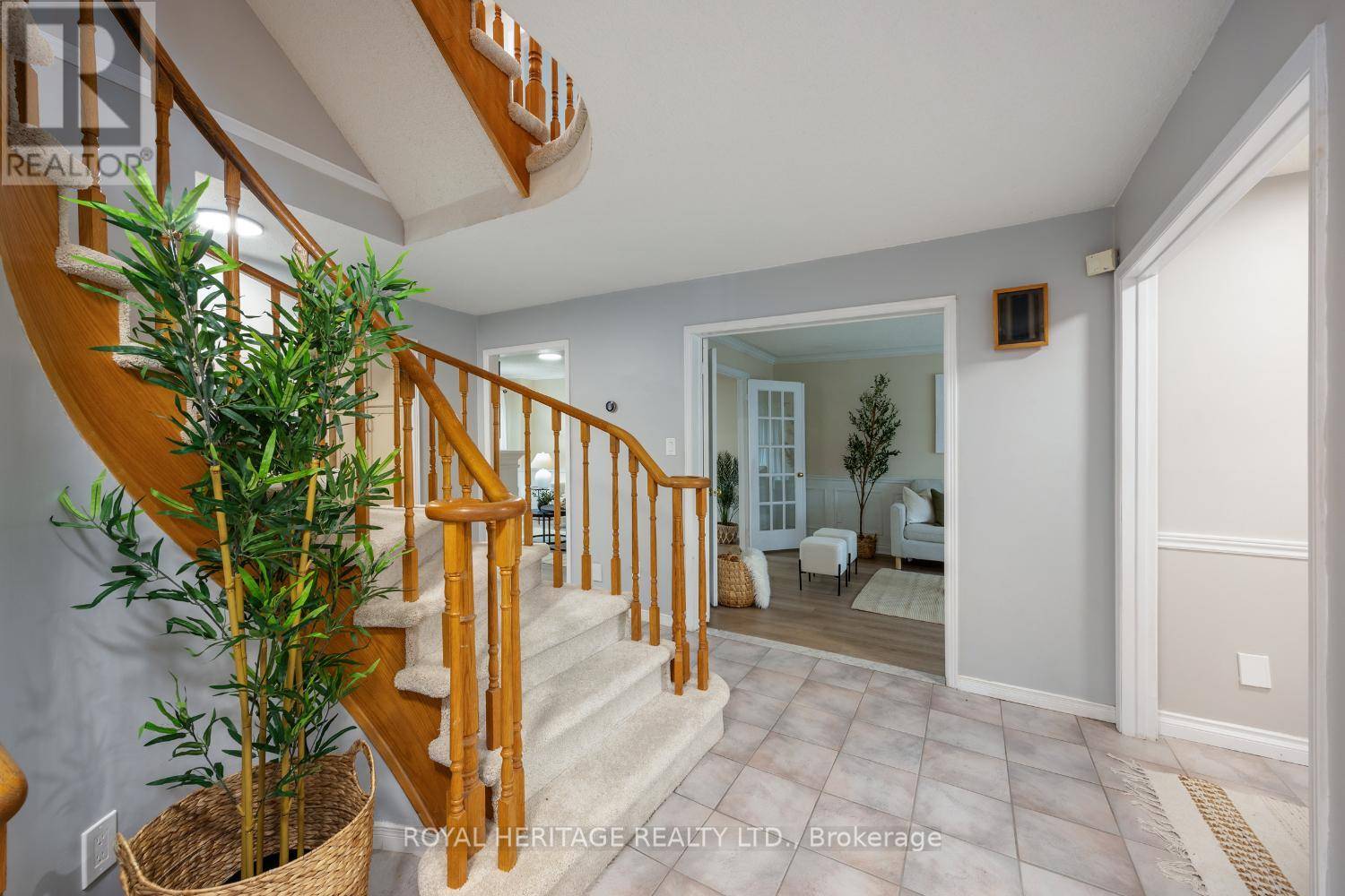 Pickering (liverpool), ON L1V5H7,1534 SILVER SPRUCE DRIVE N