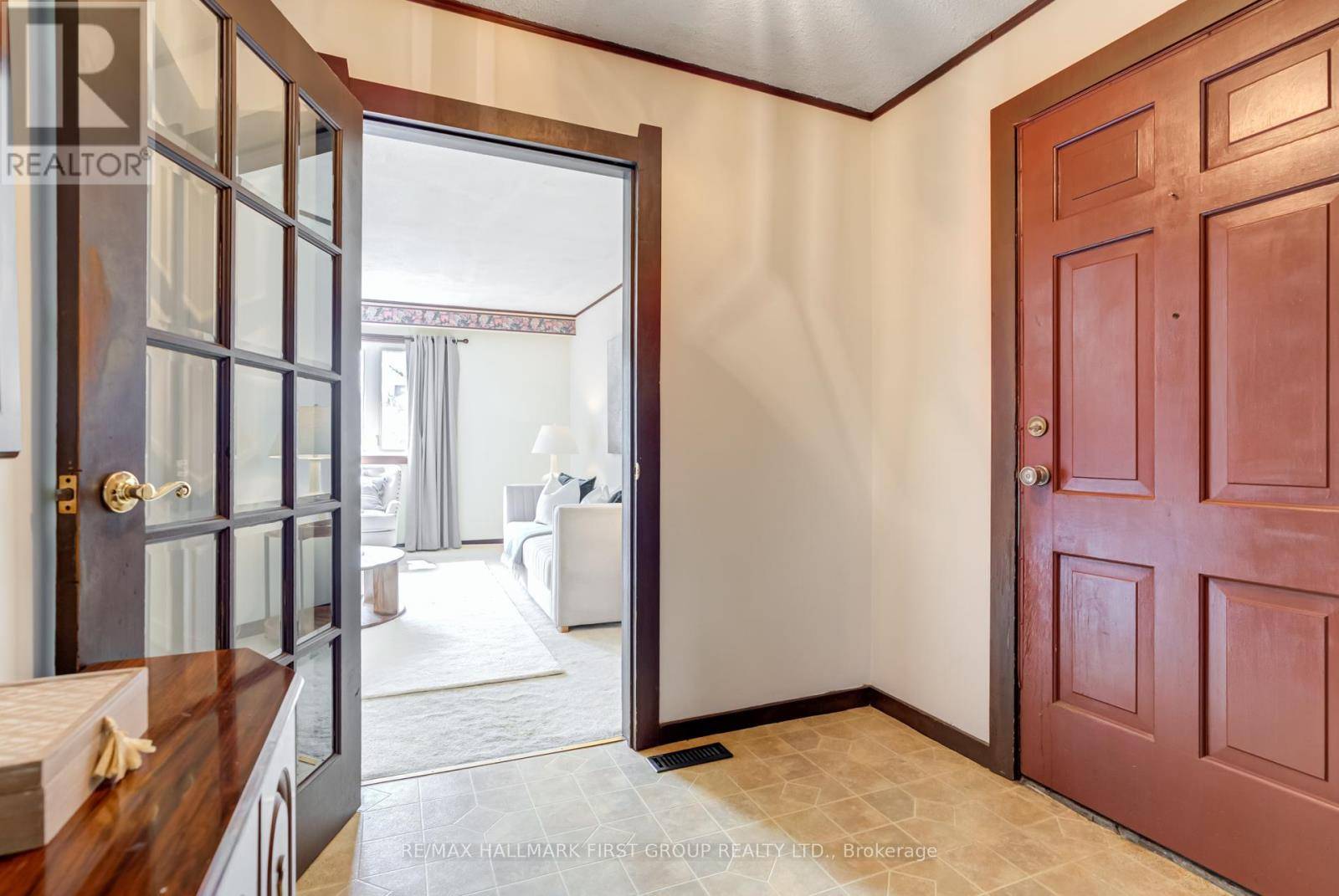 Toronto (centennial Scarborough), ON M1C2T9,9 TILLEY DRIVE