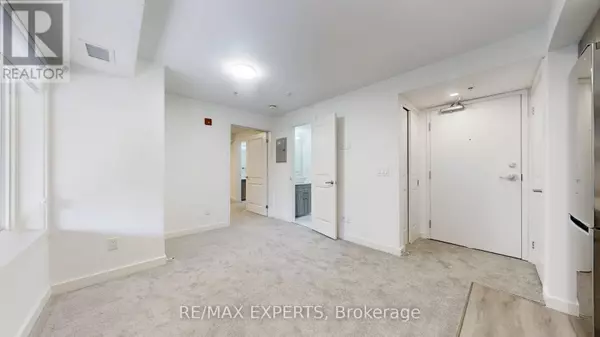 Toronto (greenwood-coxwell), ON M4L2V8,45 Connaught AVE #102