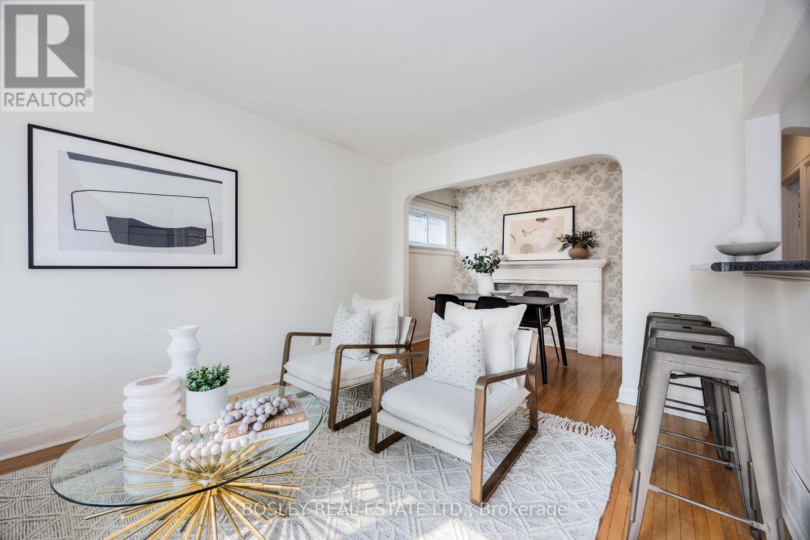 Toronto (birchcliffe-cliffside), ON M1N3G1,85 MANDERLEY DRIVE