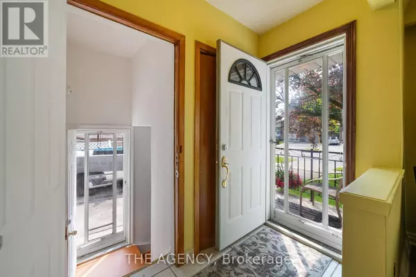 Toronto (west Hill), ON M1E3R1,3 SHOREVIEW DRIVE