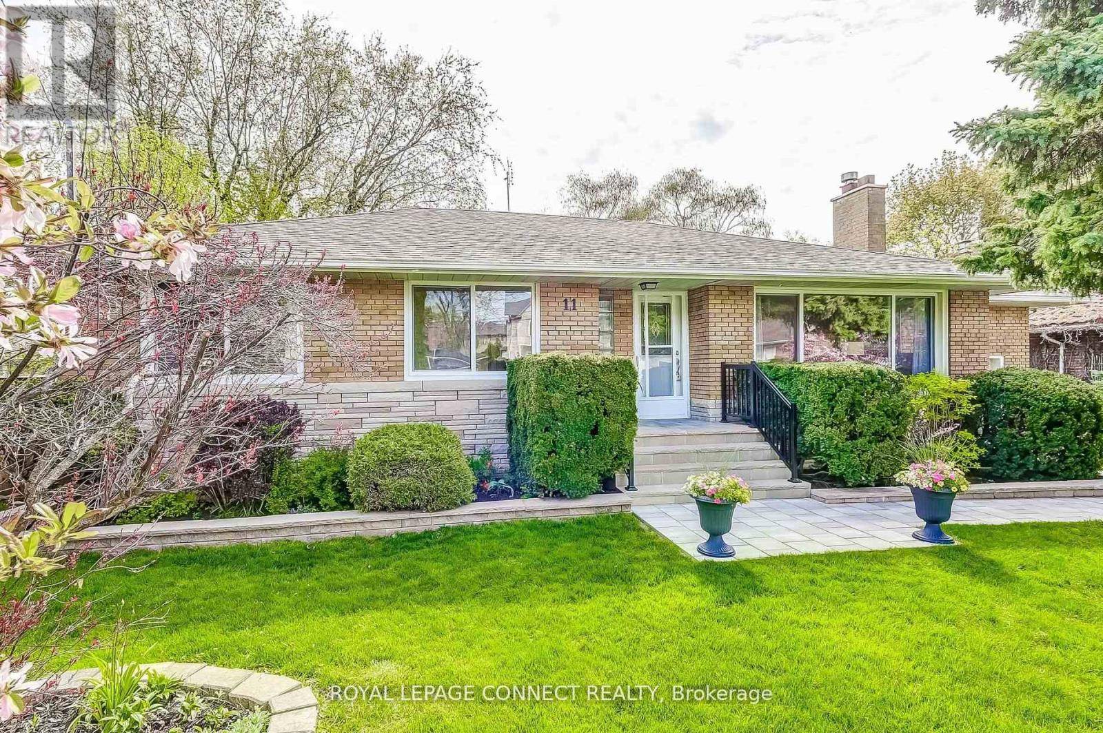 Toronto (cliffcrest), ON M1M2W3,11 MCNAB BOULEVARD