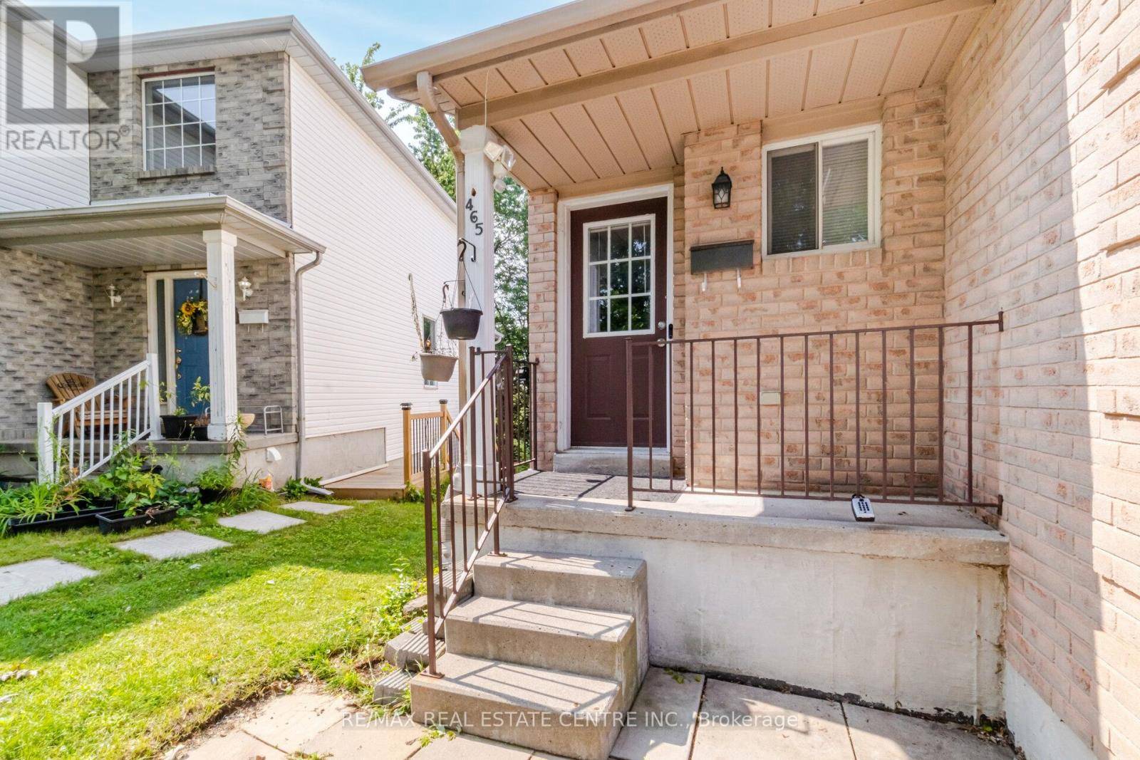 Oshawa (pinecrest), ON L1K1Y6,465 COBBLEHILL DRIVE