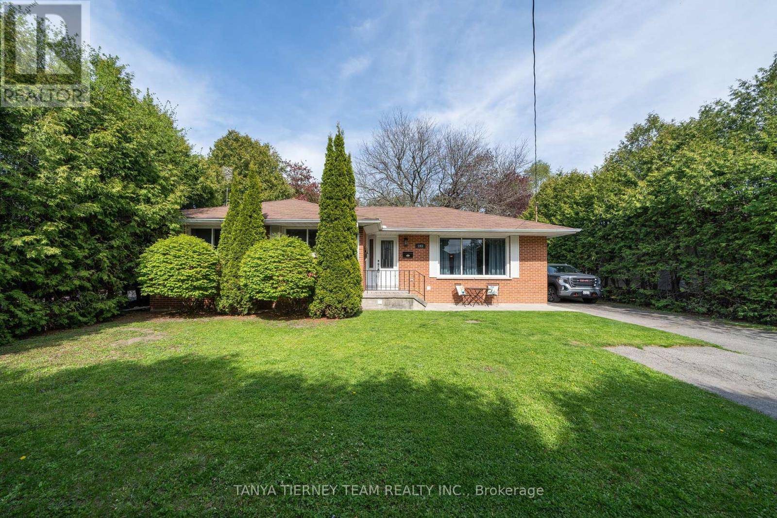 243 GARRARD ROAD, Whitby (blue Grass Meadows), ON L1N3K9