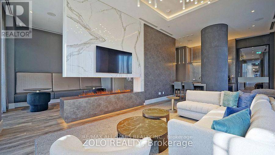 Oshawa (windfields), ON L1L0R5,2550 Simcoe ST North #214