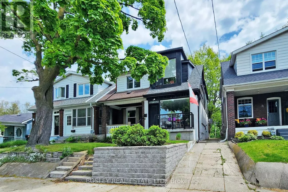 Toronto (east End-danforth), ON M4E3L8,33 Lawlor AVE #Lower