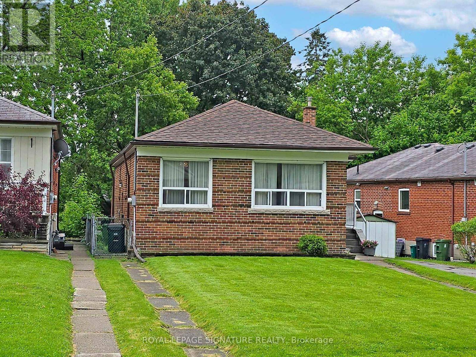 Toronto (bendale), ON M1J1P8,25 MACKINAC CRESCENT