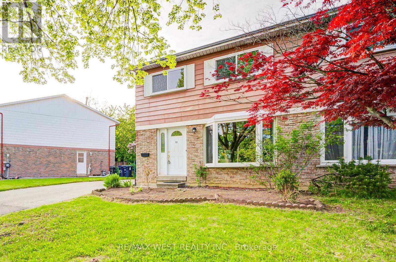 Toronto (malvern), ON M1B1P1,52 BURKWOOD CRESCENT