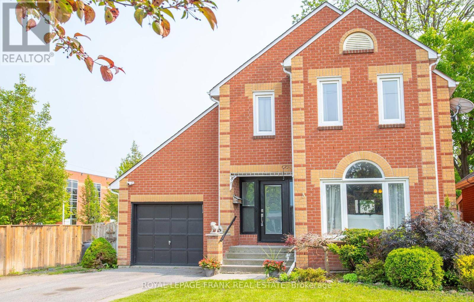Clarington (bowmanville), ON L1C1S2,3 CHURCH STREET