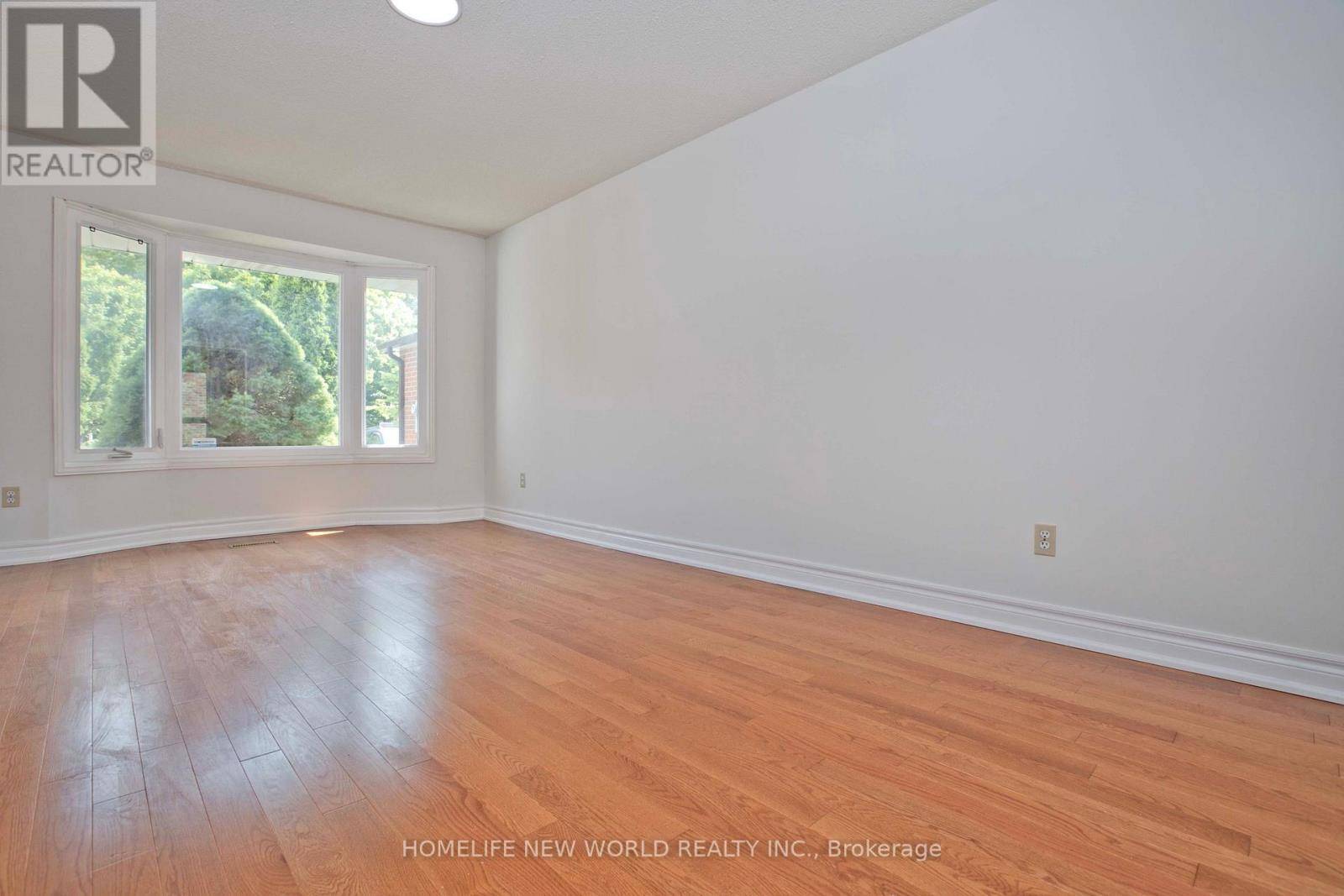 Toronto (steeles), ON M1V3L6,53 SANWOOD BOULEVARD