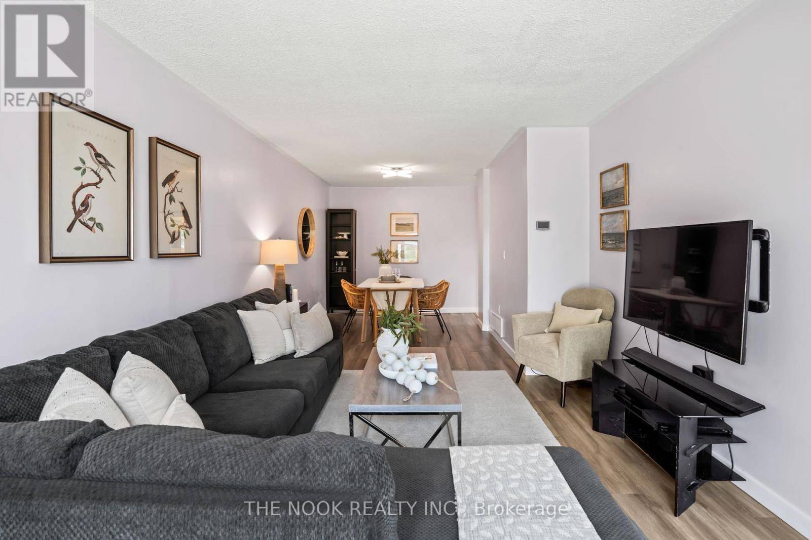 Oshawa (vanier), ON L1J5X2,68 VANCOUVER COURT