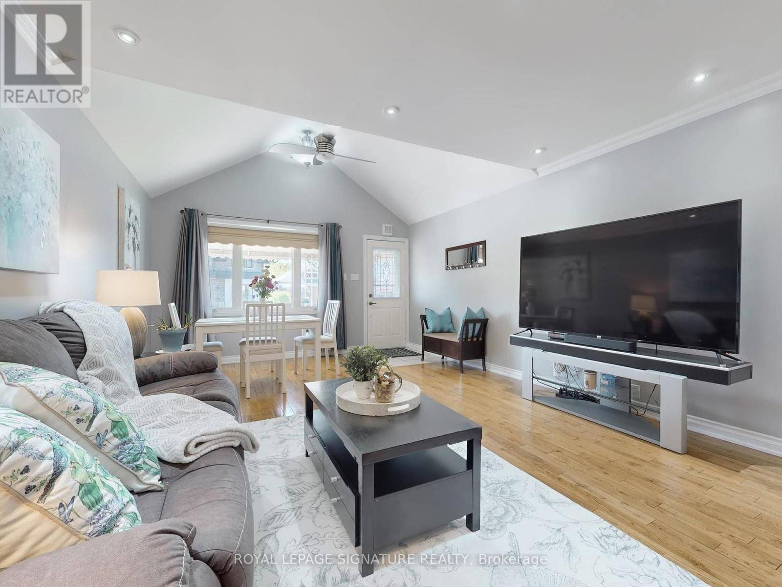 261 GLEBEMOUNT AVENUE, Toronto (danforth Village-east York), ON M4C3T7