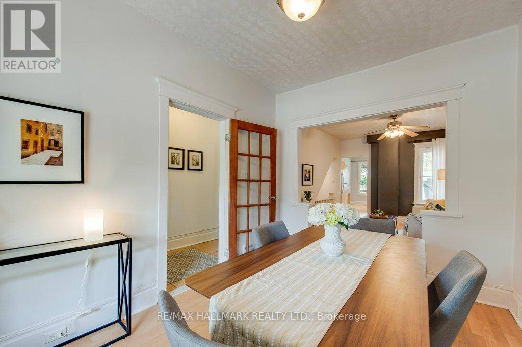 Toronto (blake-jones), ON M4J3T3,15 SEYMOUR AVENUE