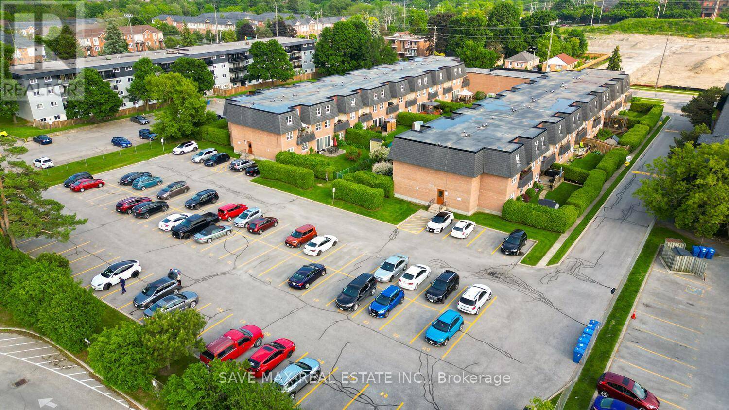 Whitby (downtown Whitby), ON L1N2R3,580 Mary ST East #214
