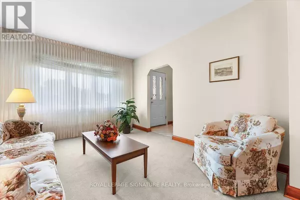 Oshawa (central), ON L1H3B8,234 ETNA AVENUE