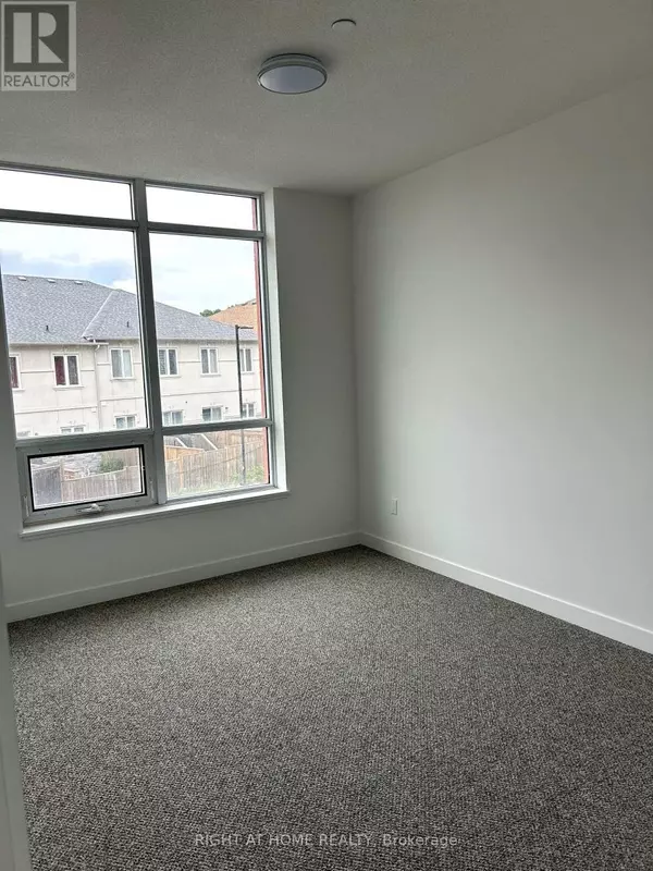 Whitby (pringle Creek), ON L1N2K2,1010 Dundas ST East #219