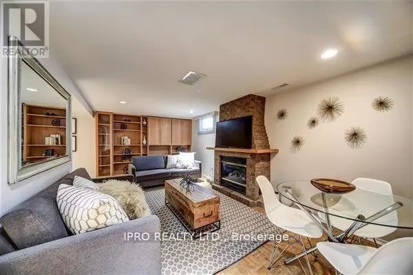 Toronto (birchcliffe-cliffside), ON M1N3T4,109 Vanbrugh AVE #Bsmt