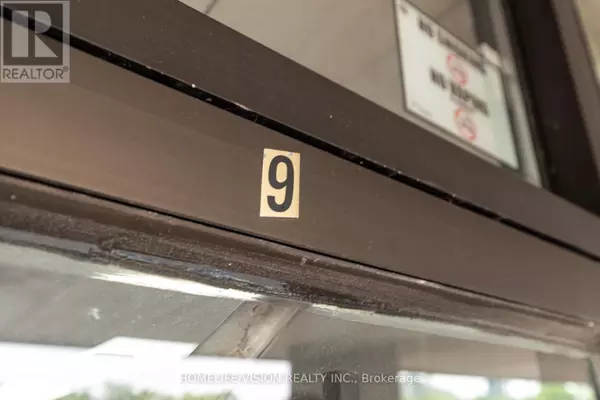 Toronto (dorset Park), ON M1P2W6,880 Ellesmere RD #Unit #9