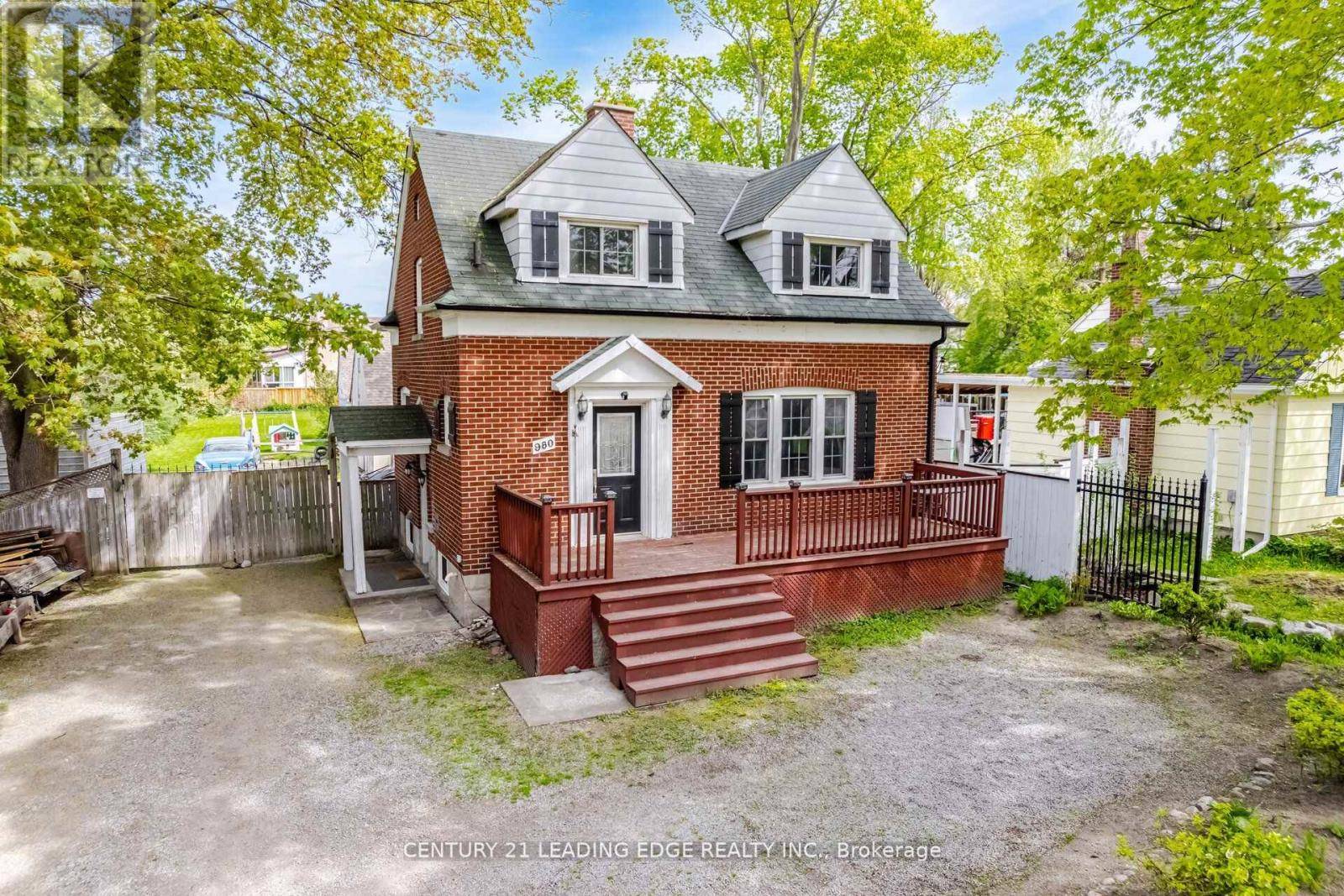 980 KING STREET E, Oshawa (eastdale), ON L1H1H2