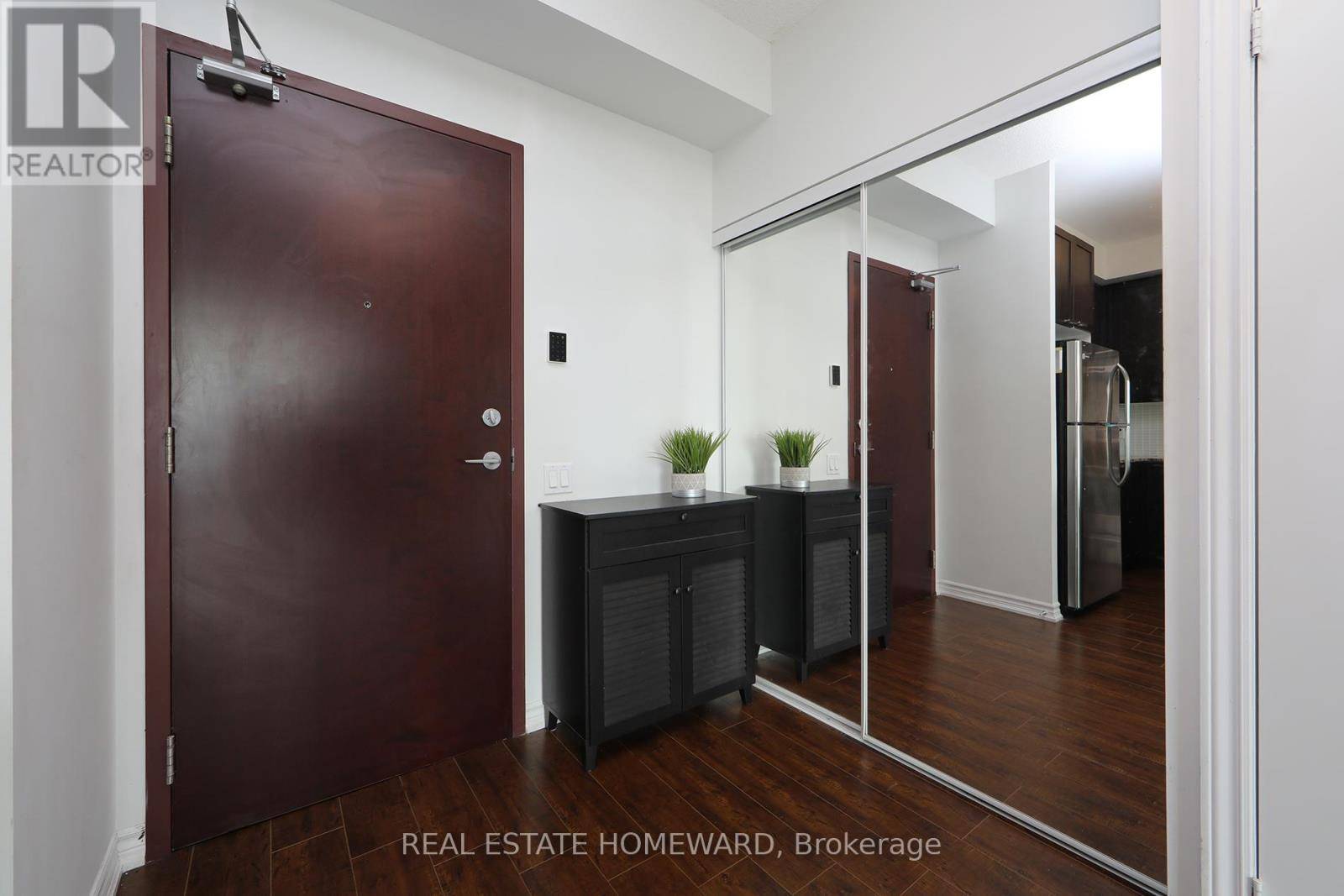 Toronto (wexford-maryvale), ON M1R0B6,1328 Birchmount RD #1701