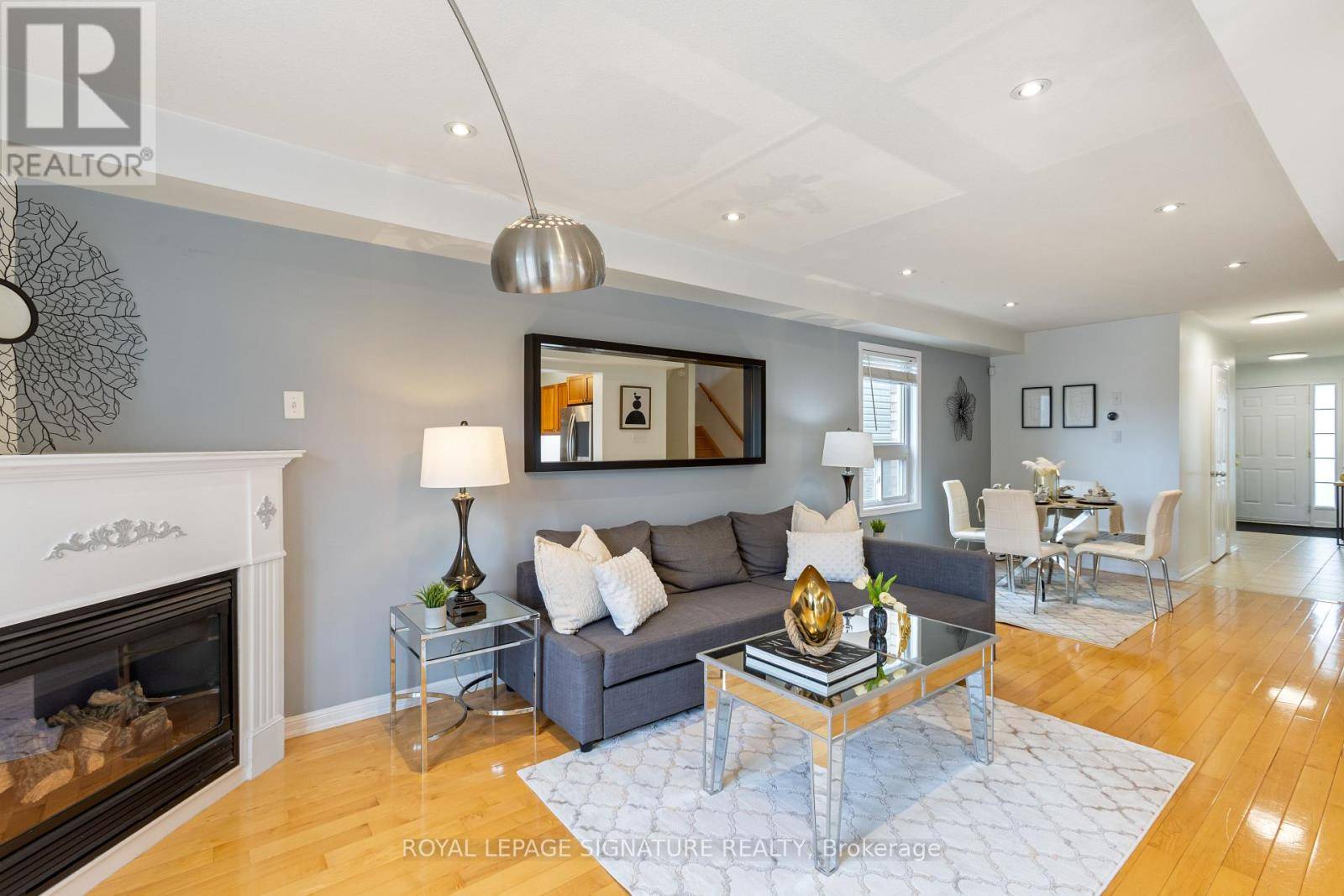 Clarington (bowmanville), ON L1C5P1,27 LUNNEY CRESCENT