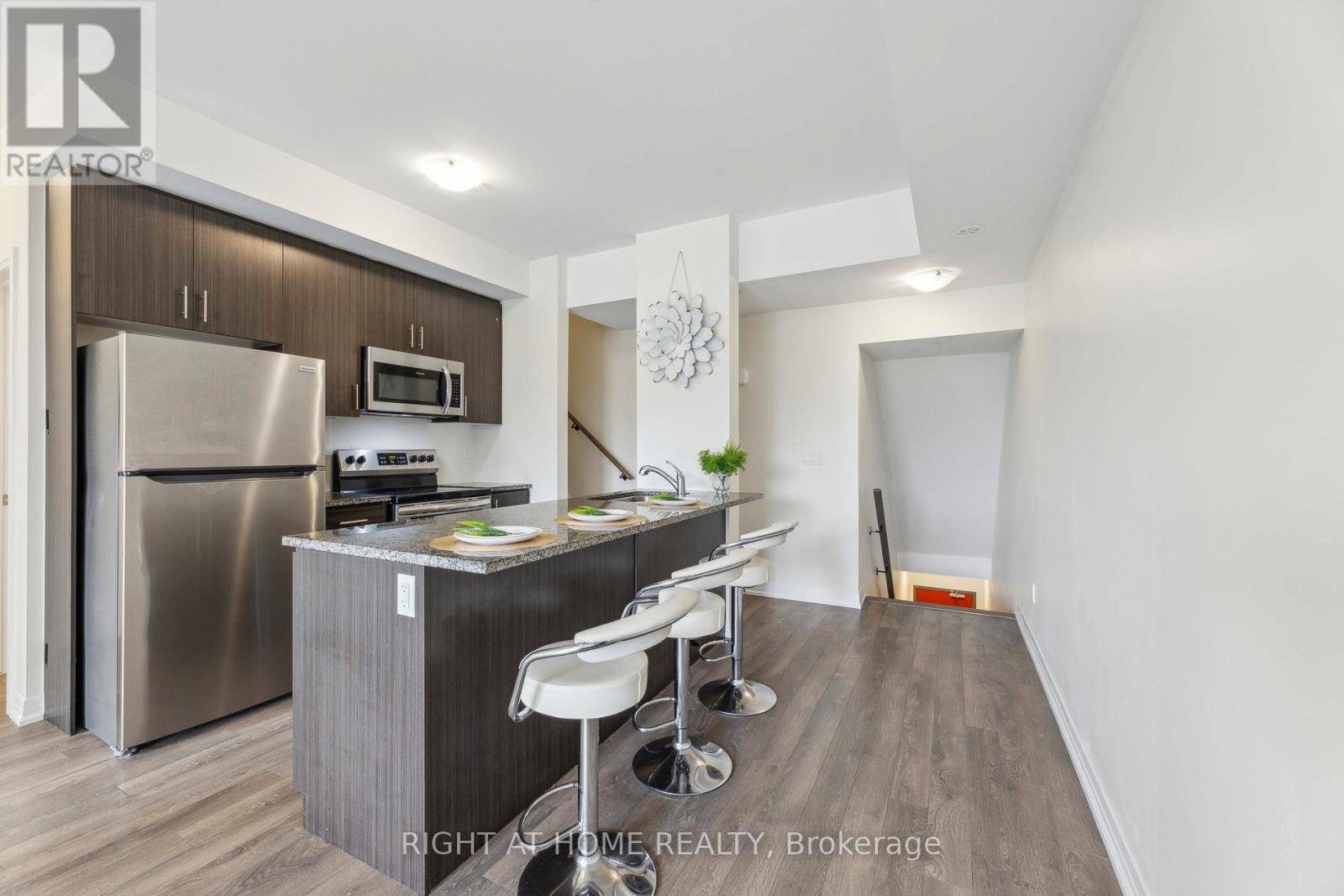 Pickering (duffin Heights), ON L1X0L3,2635 William Jackson DR #814