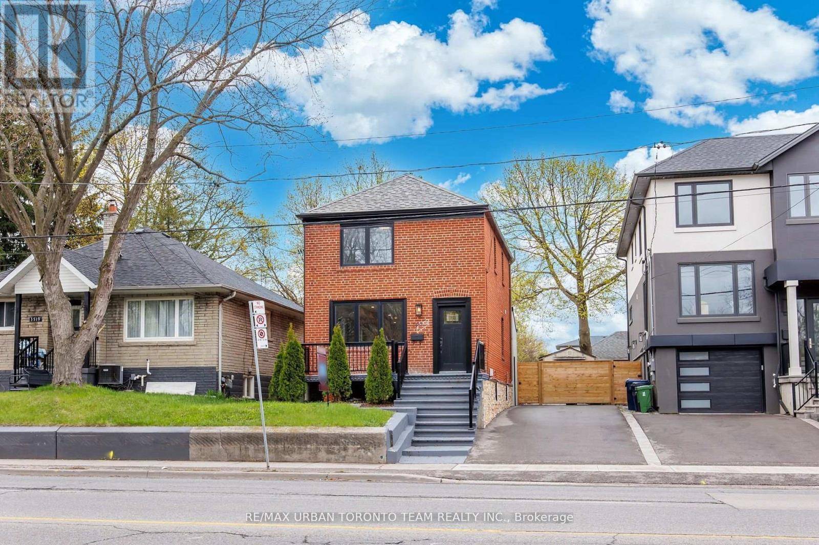 Toronto (clairlea-birchmount), ON M1K1L4,3517 St Clair AVE East #Upper
