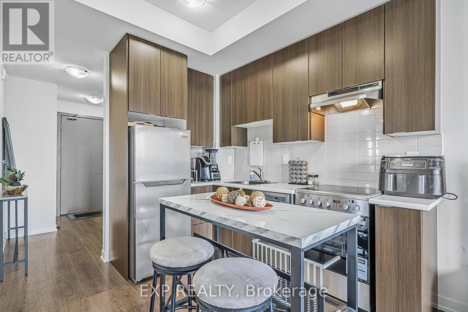 20 Orchid Place DR #404, Toronto (malvern), ON M1B0E1