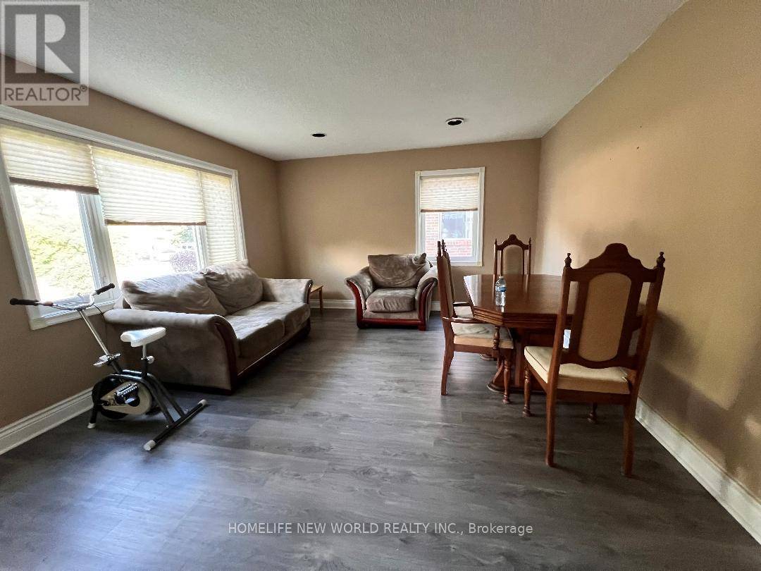 Toronto (wexford-maryvale), ON M1R3Y8,38 Ainsdale RD #Main Floor