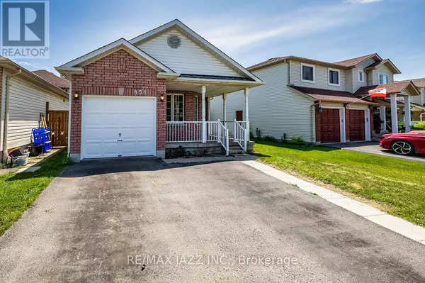 Oshawa (pinecrest), ON L1K2E2,851 GRANDVIEW STREET N