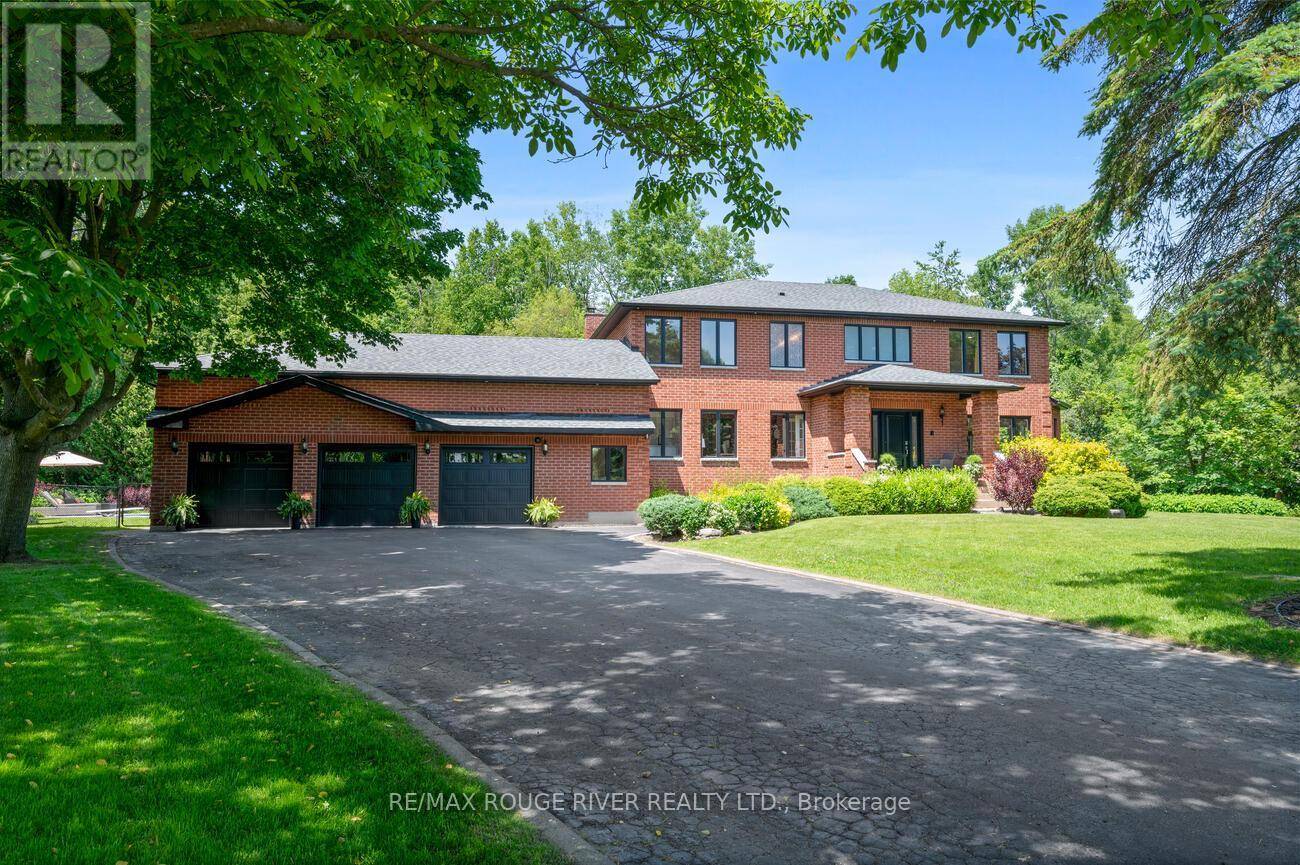 10 KRESIA LANE, Clarington (courtice), ON L1E2G8