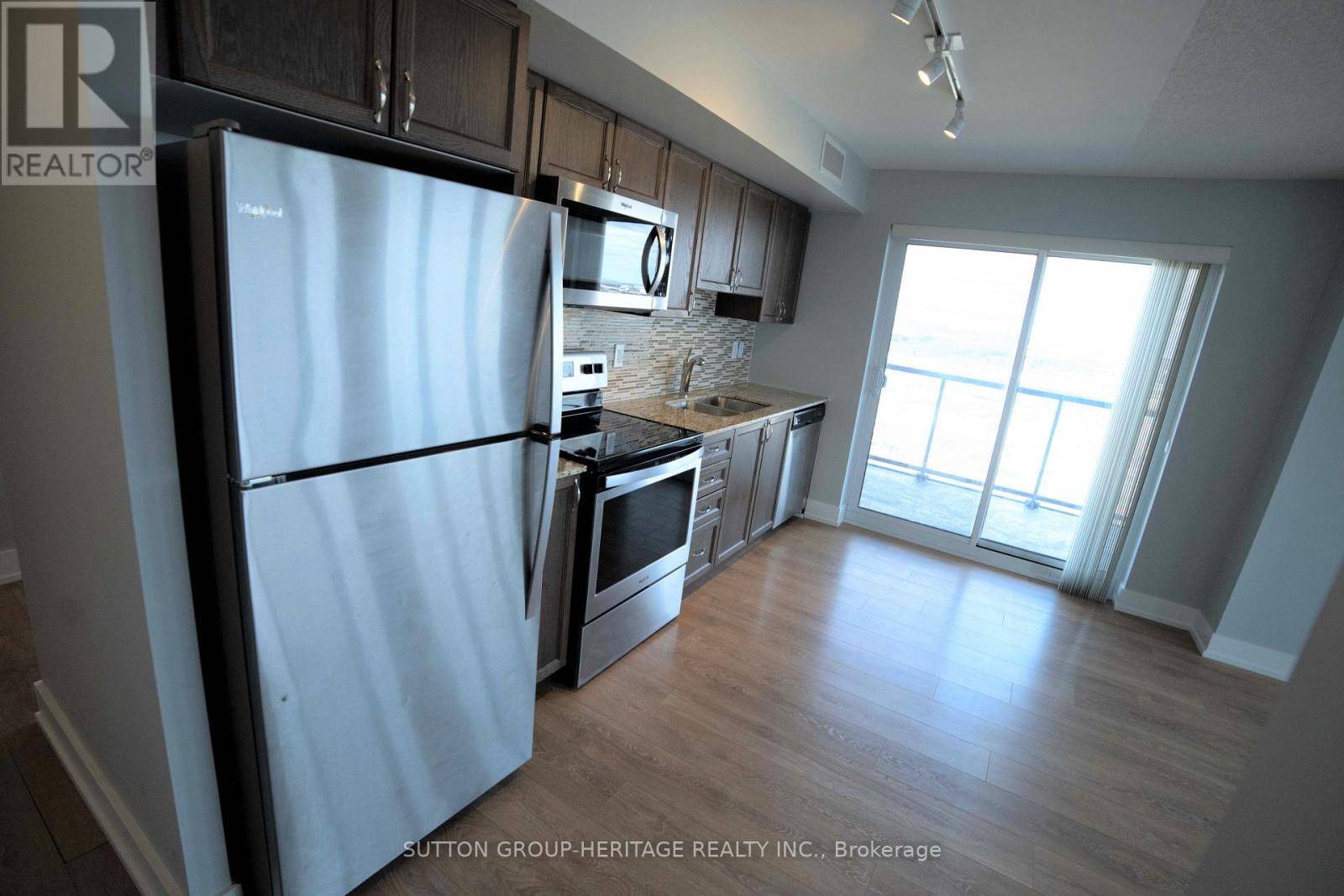 Pickering (town Centre), ON L1W0B5,1255 Bayly ST #1604