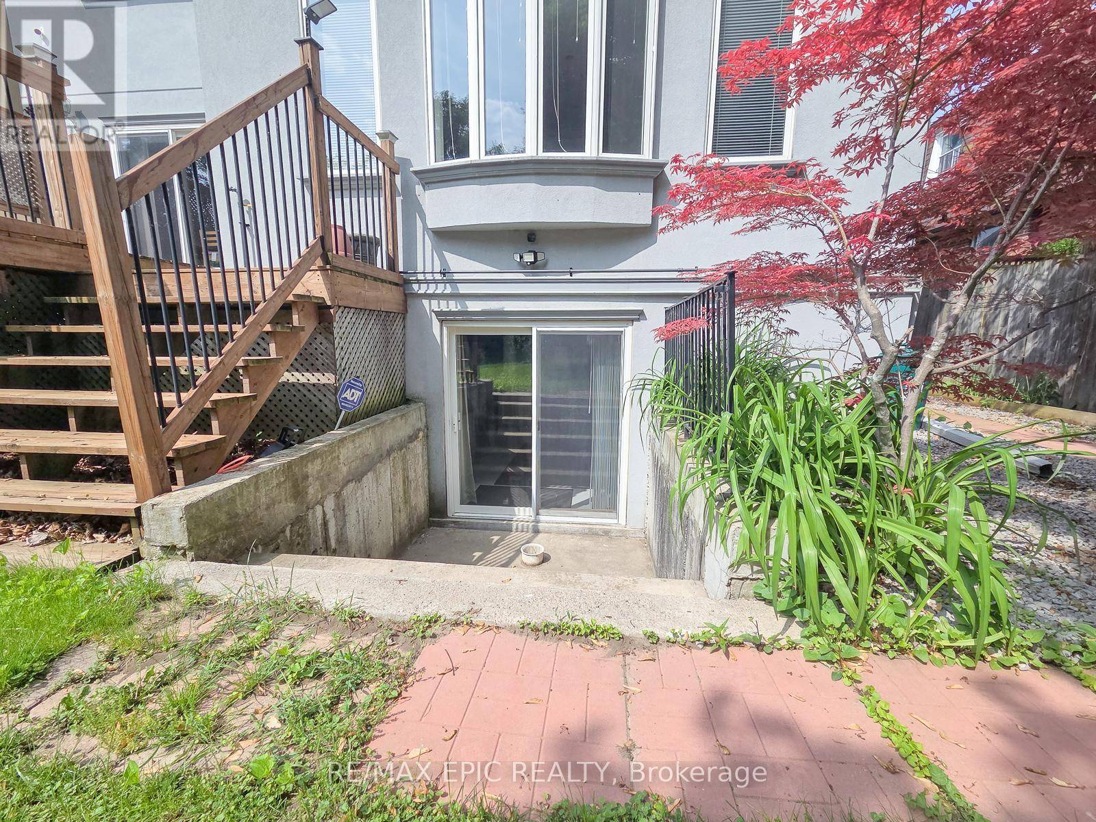 55B Bethune BLVD #Lower, Toronto (scarborough Village), ON M1M3C2