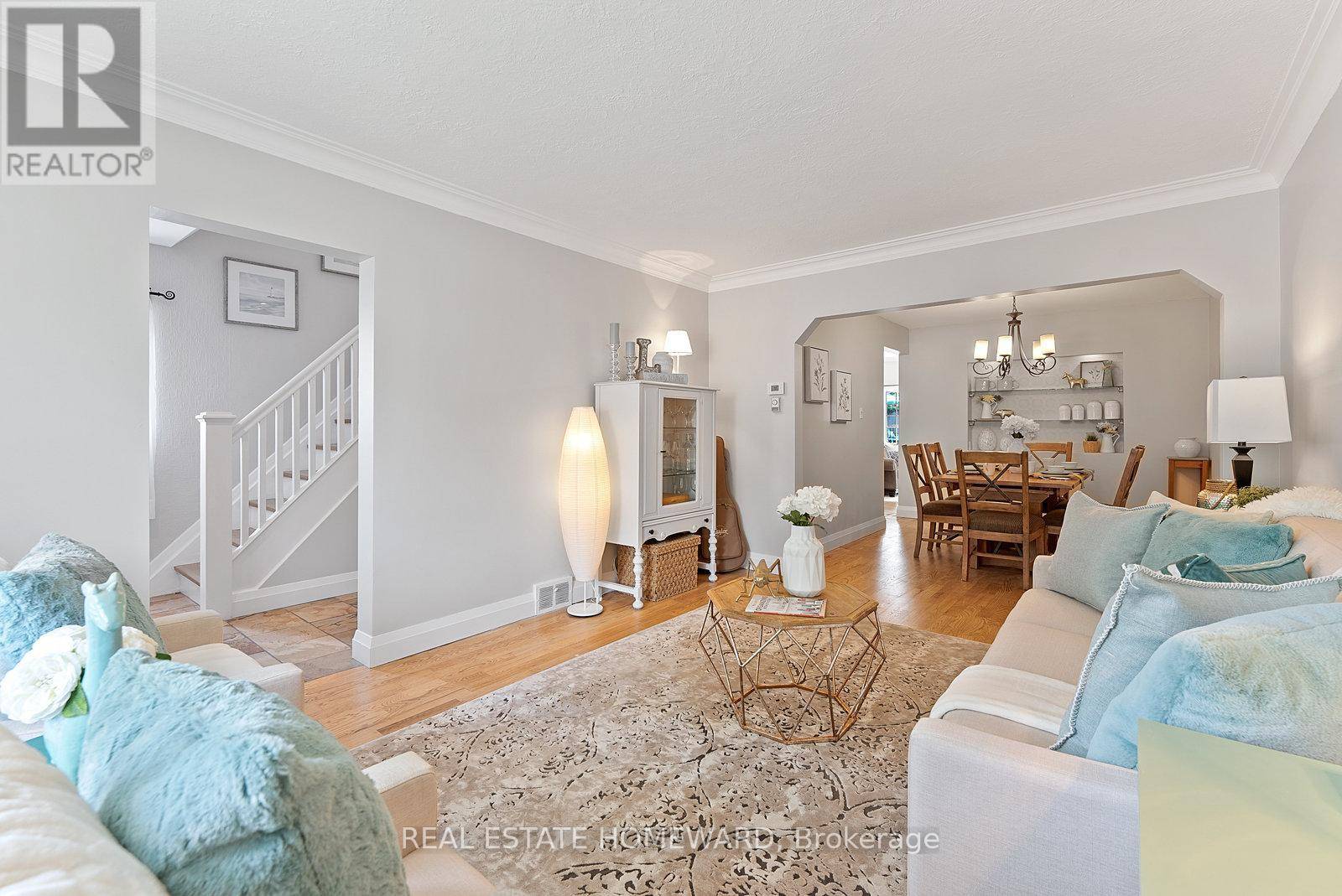 Toronto (clairlea-birchmount), ON M1K2G4,107 FOXRIDGE DRIVE