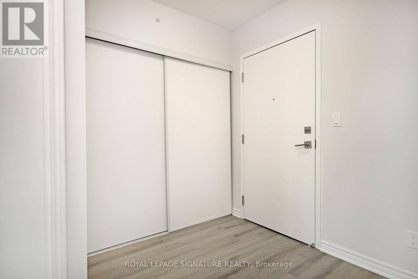 Toronto (west Hill), ON M1E3B6,1 Falaise RD #212