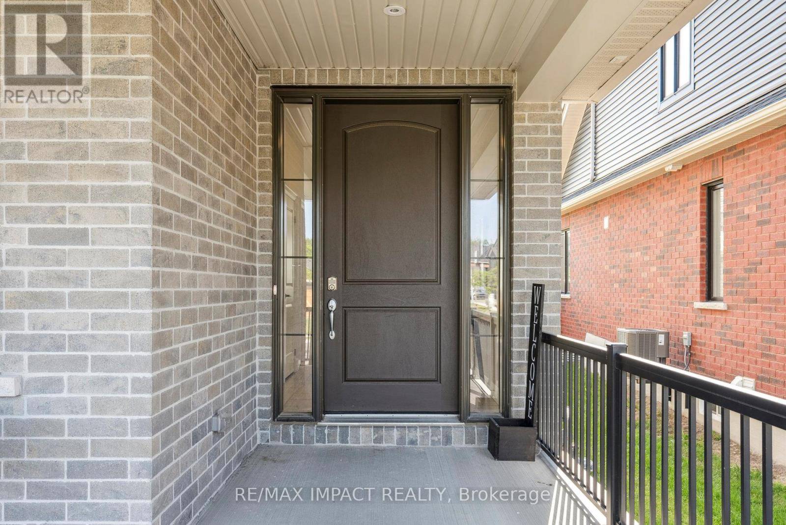 Clarington (bowmanville), ON L1C7G5,14 HIGHAM PLACE