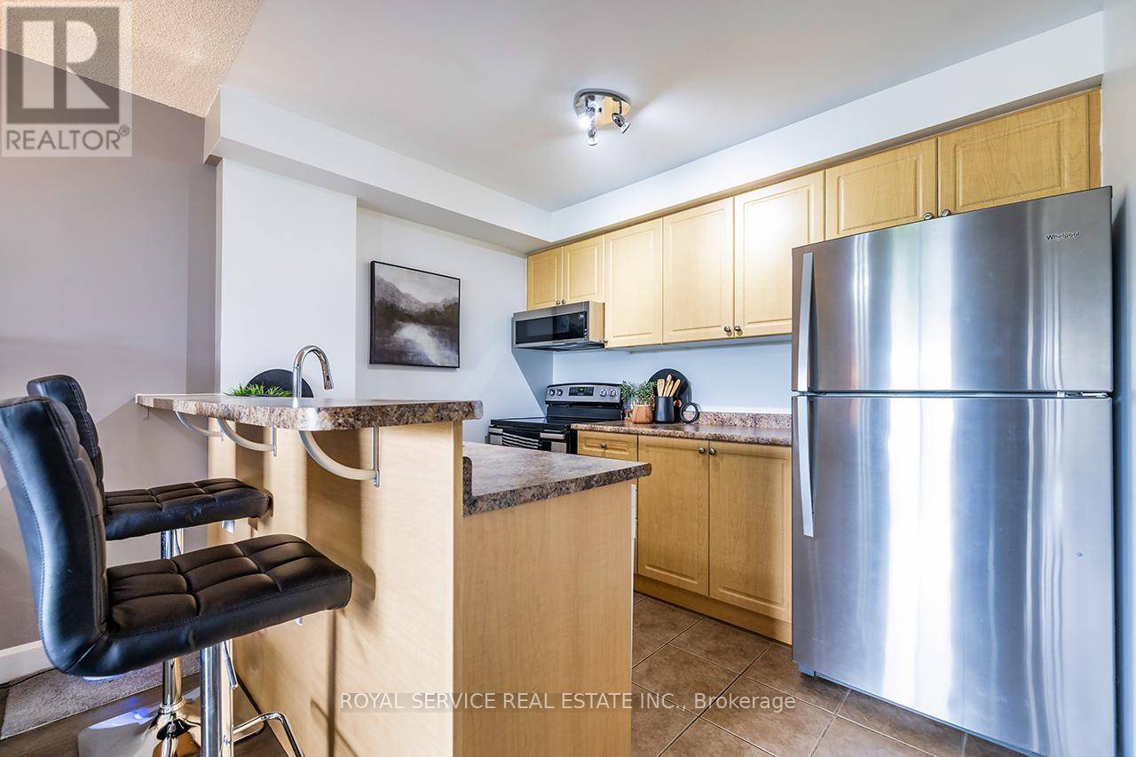 Clarington (bowmanville), ON L1C0G7,120 Aspen Springs DR #302