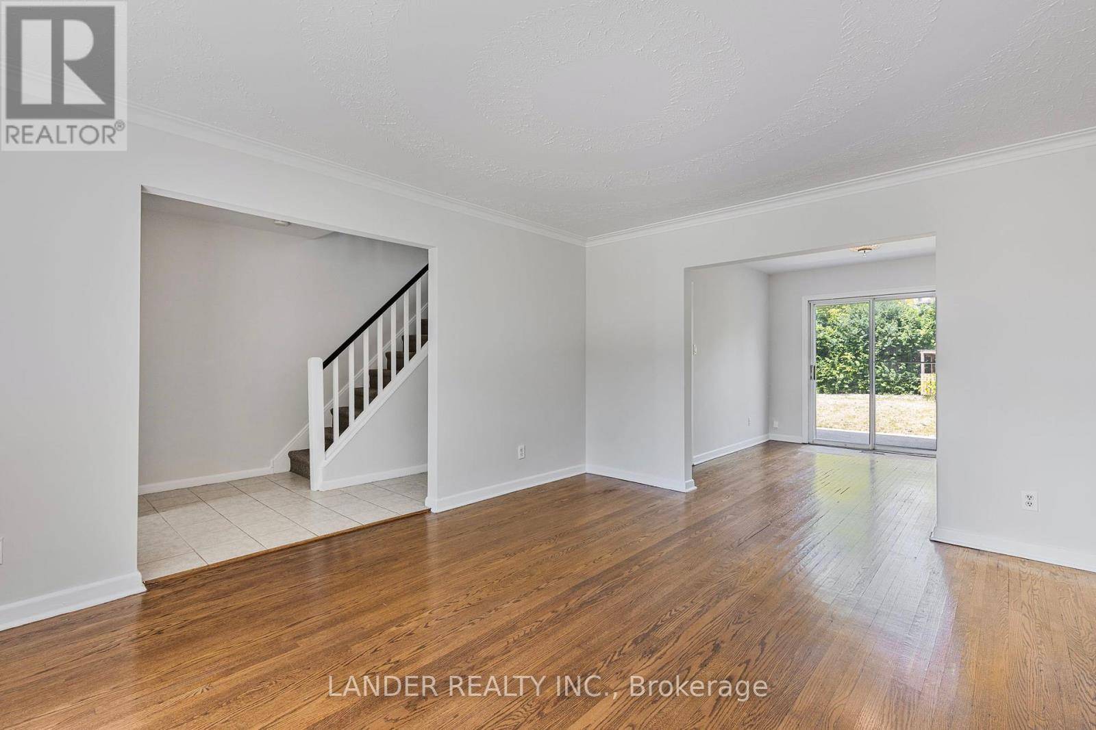 Toronto (cliffcrest), ON M1M1V5,80 MINERVA AVENUE