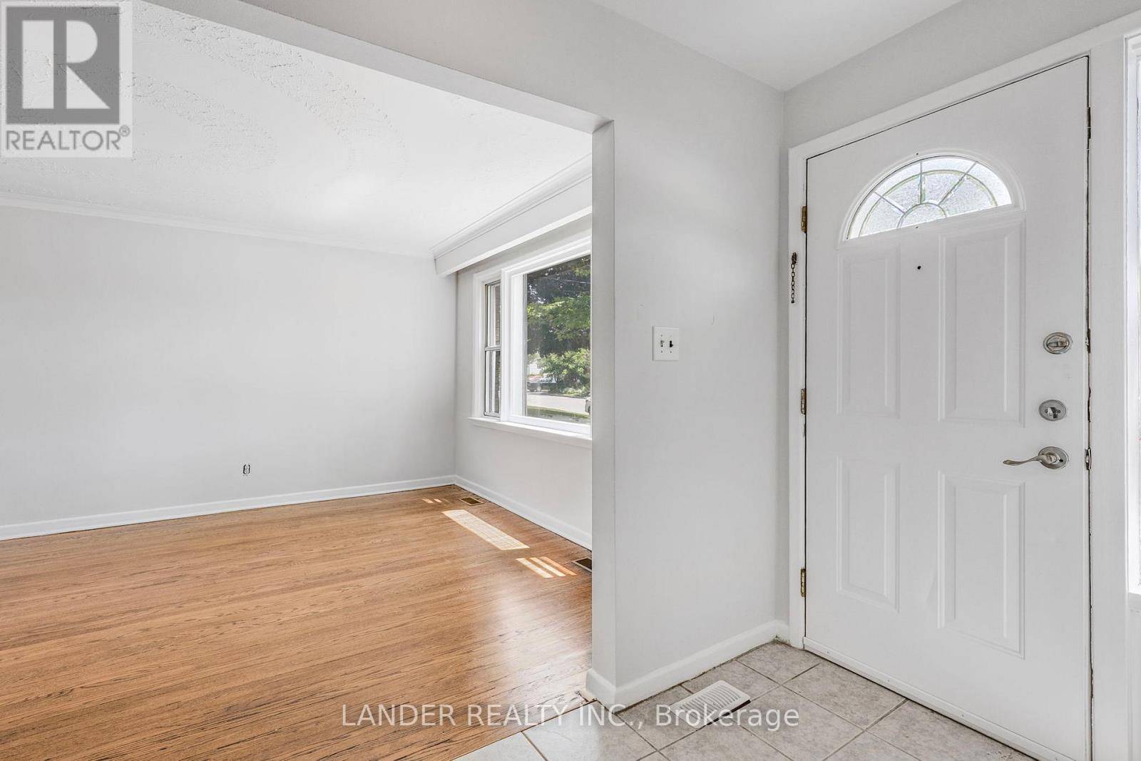 Toronto (cliffcrest), ON M1M1V5,80 MINERVA AVENUE