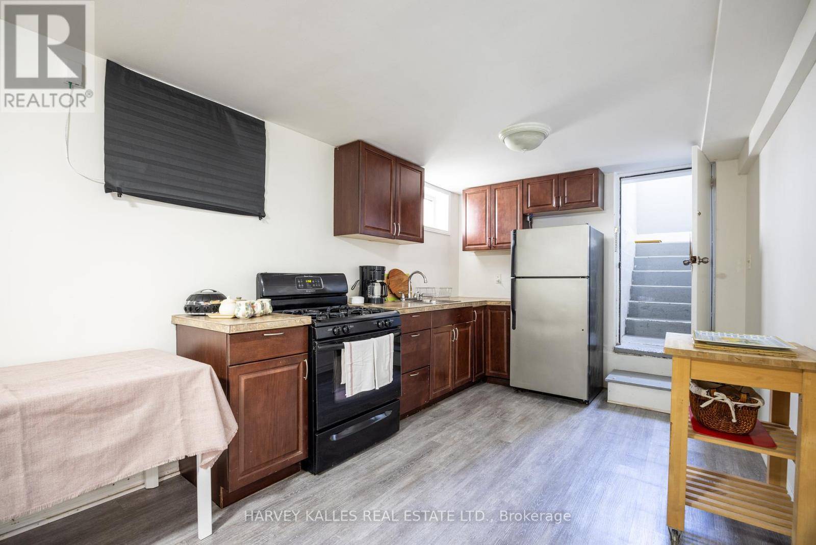 Toronto (danforth Village-east York), ON M4J2K6,210 Gowan AVE #Basement