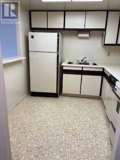 Toronto (rouge), ON M1B3G9,20 Dean Park RD #107