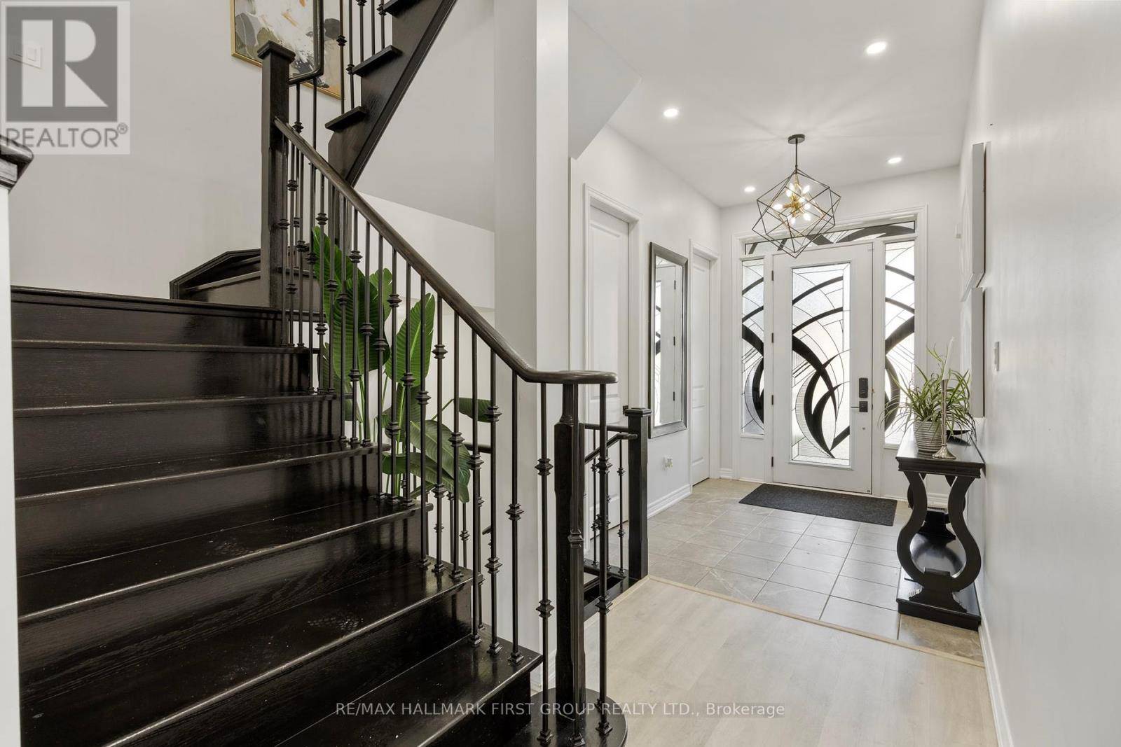 Whitby, ON L1P0J4,133 AUCKLAND DRIVE