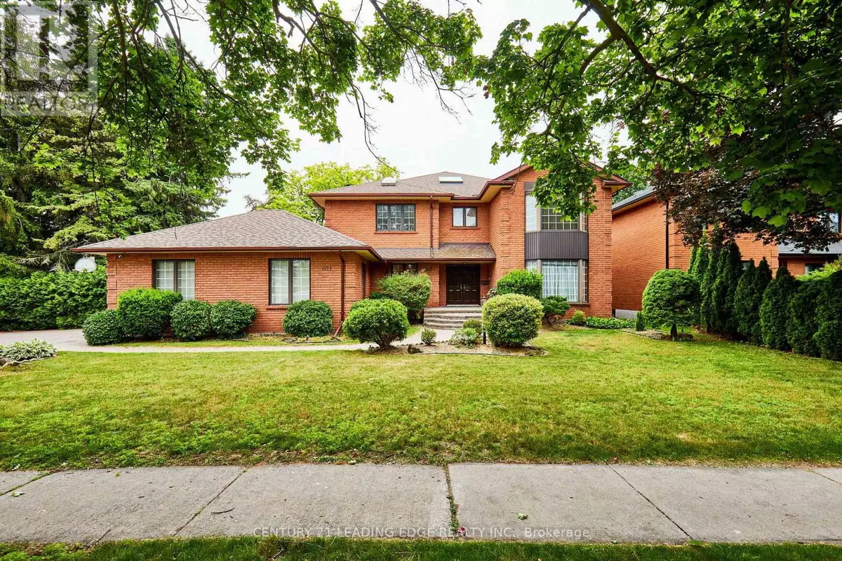 Oshawa (centennial), ON L1G5W2,1127 OSHAWA BOULEVARD N